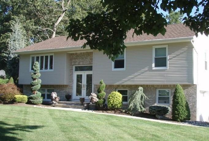 272 Farmingdale Rd