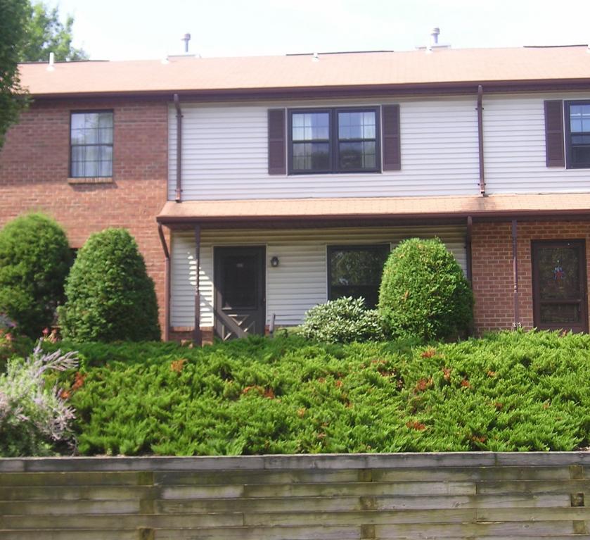 MLS #/Web ID: 2705930
