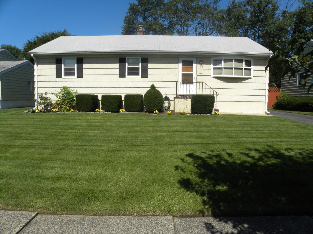 69 Hutton Rd
