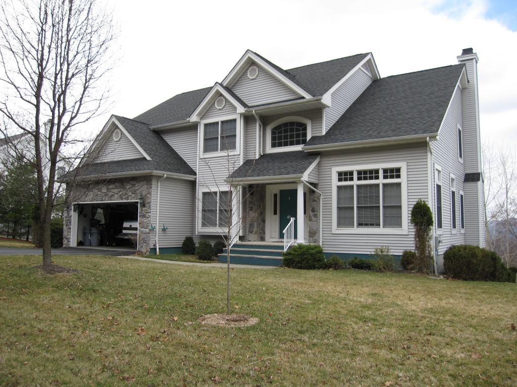 41 RAMAPO MOUNTAIN DR