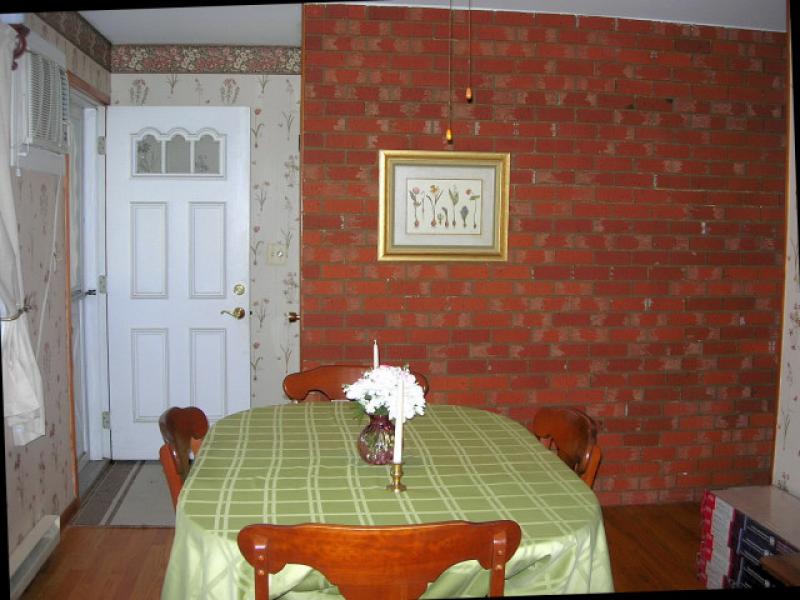 305 ASHLEY AVE