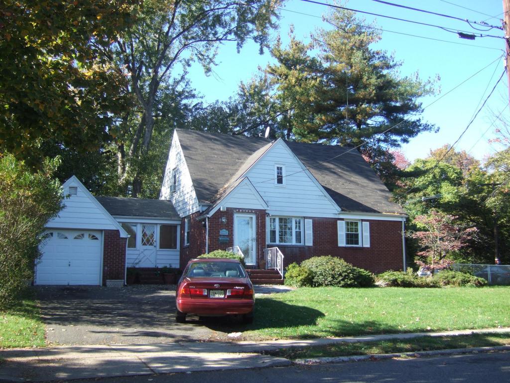 MLS #/Web ID: 2722330
