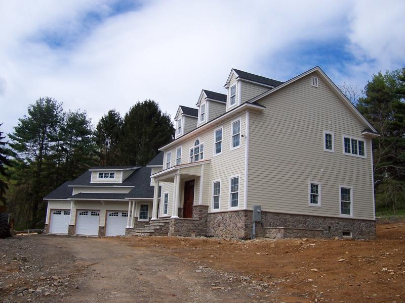 301 PLEASANT HILL RD
