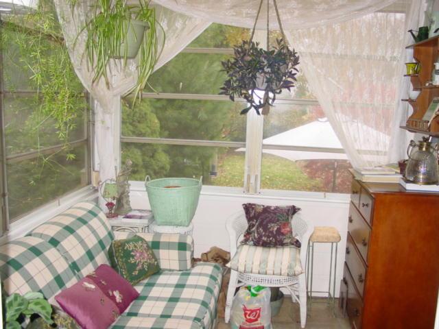 MLS #/Web ID: 2724030