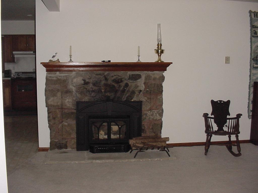 18 ISABELLE AVE