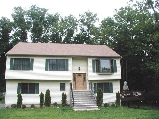7 MULBERRY LN