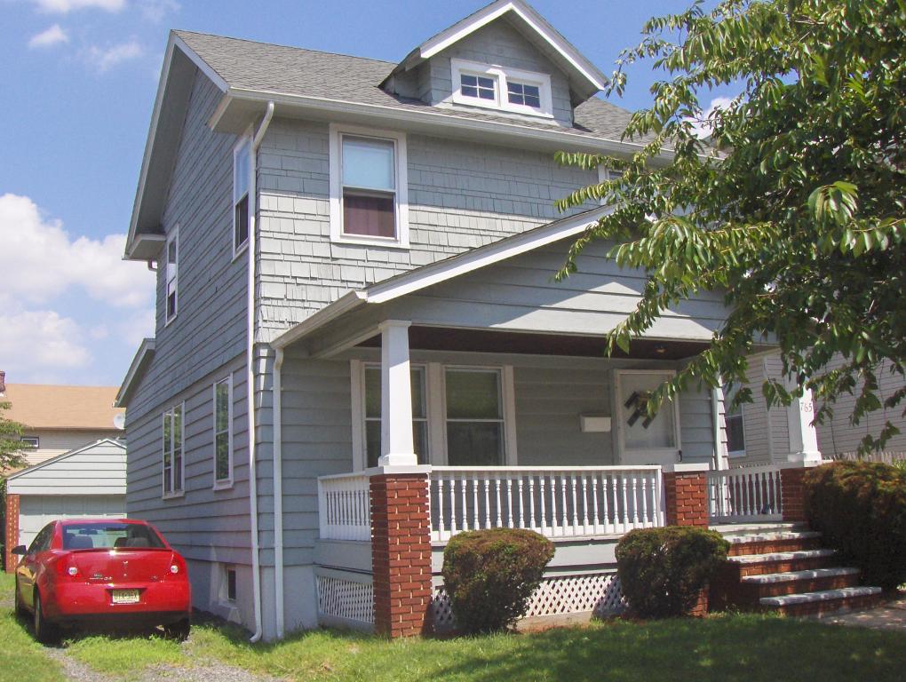 765 FLORAL AVE
