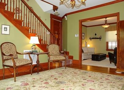 8 IRVING PL