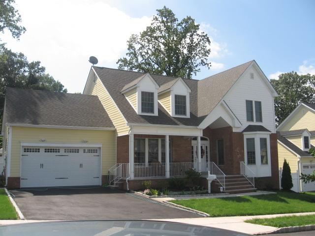 192 WOODLAND AVE