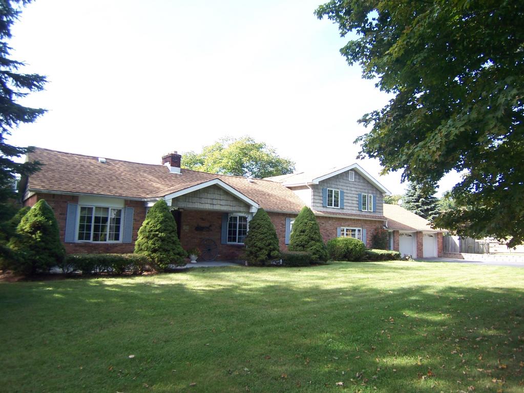 Single Family Home for Sale, ListingId:14099341, location: 126 SHERMAN RIDGE RD Wantage 07461
