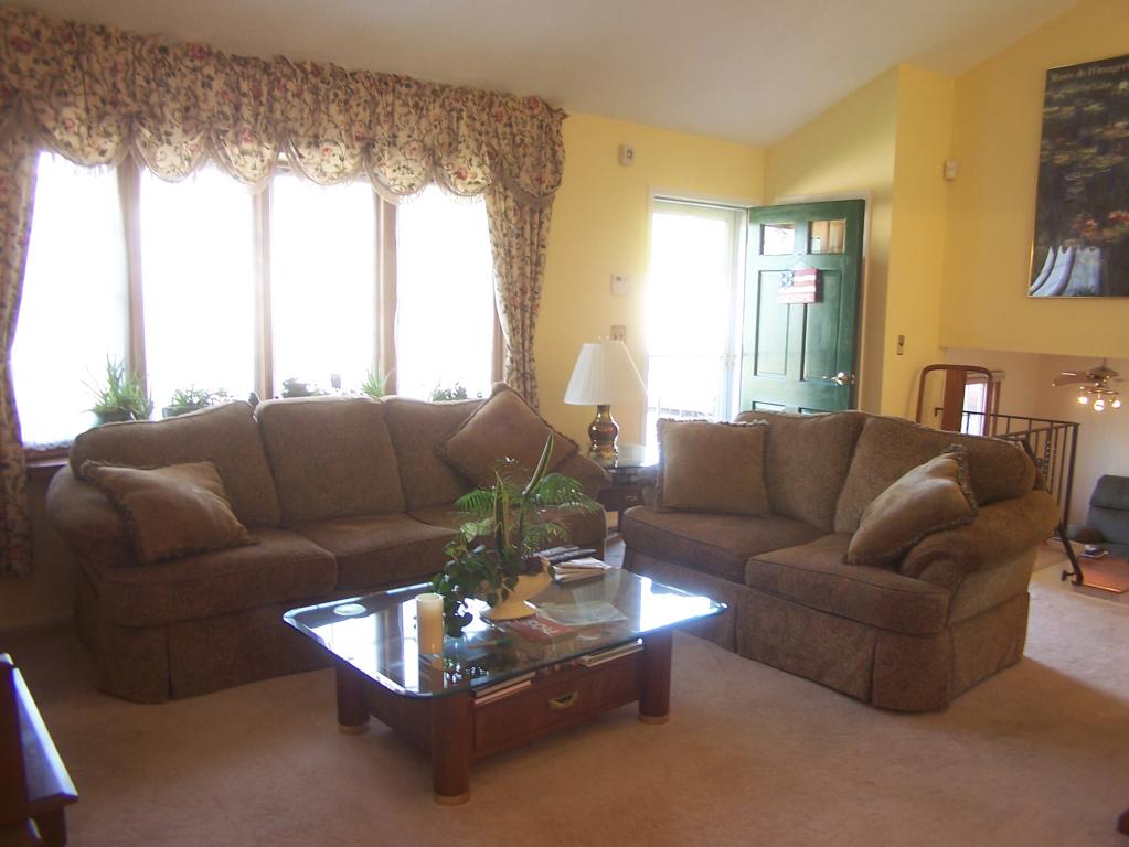 MLS #/Web ID: 2715831