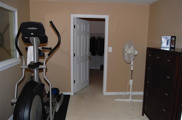 42 GOLDSTAR DR
