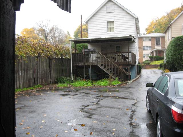 17 CENTRAL AVE