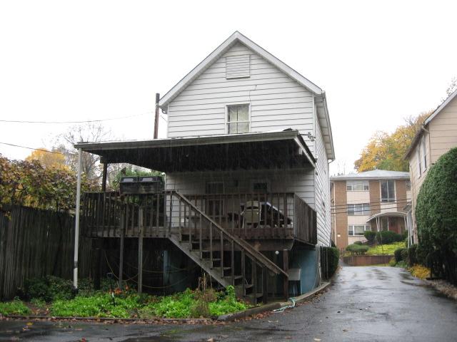 17 CENTRAL AVE