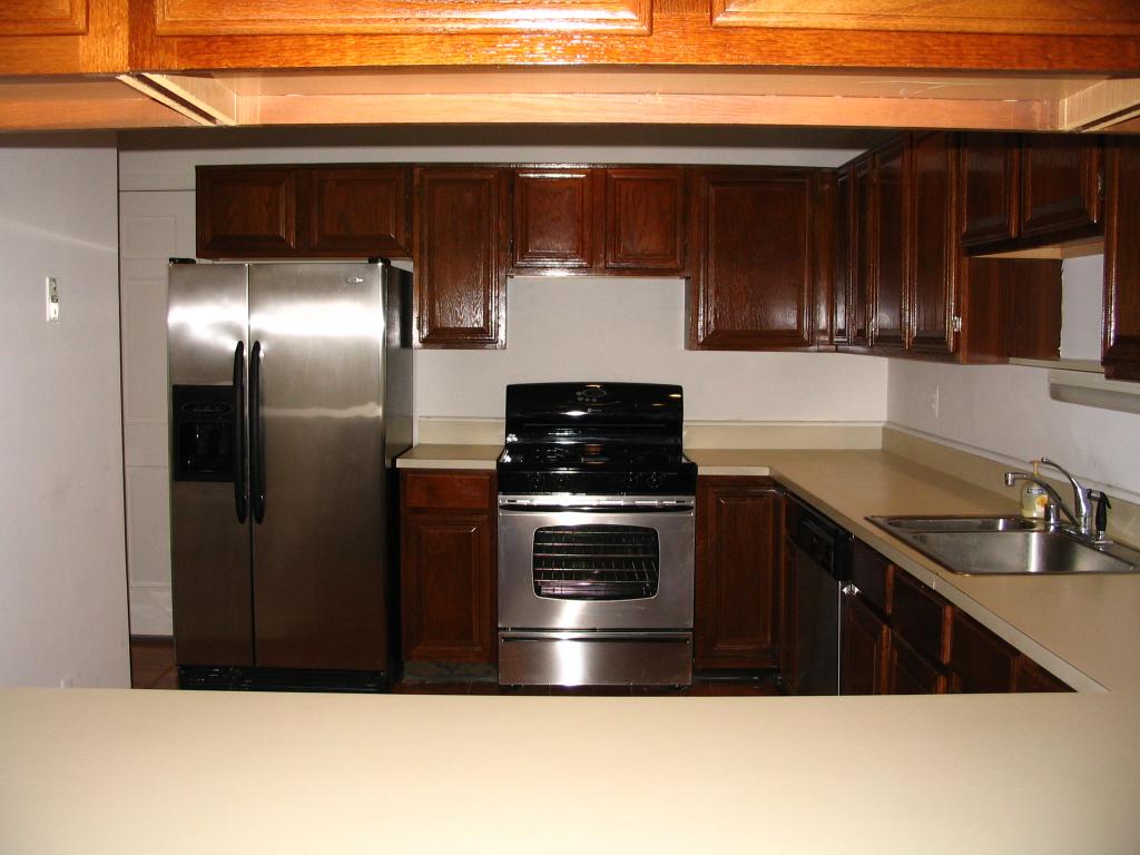 658 RIDGEWOOD RD