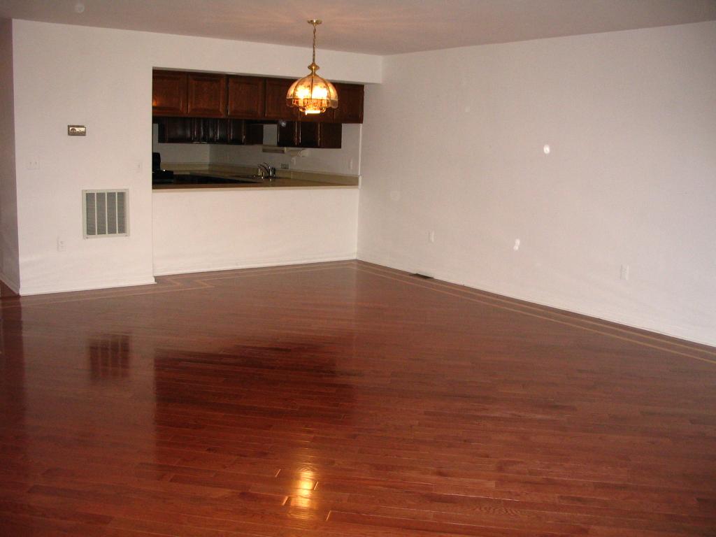 658 RIDGEWOOD RD