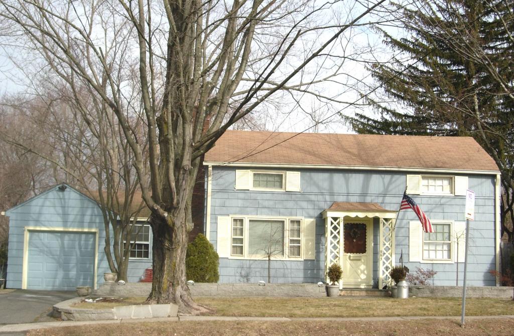 963 CENTRAL AVE