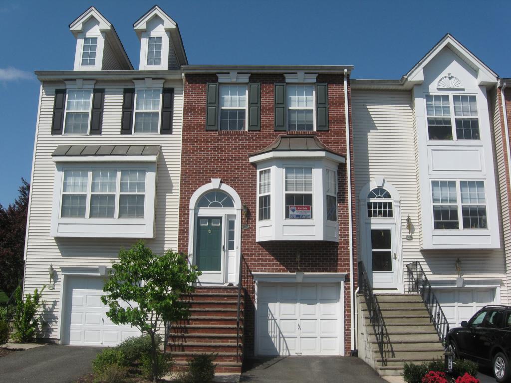 MLS #/Web ID: 2729831