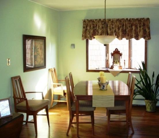 81 Edgemere Av