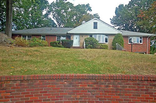 MLS #/Web ID: 2714832