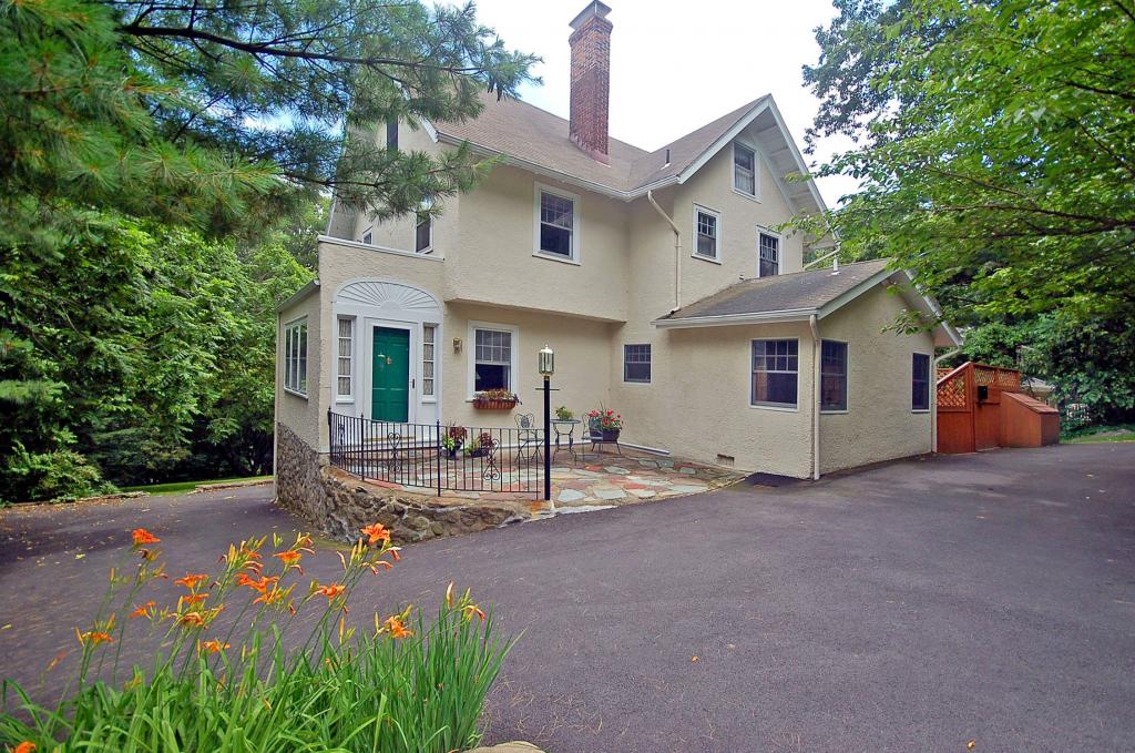 MLS #/Web ID: 2718932