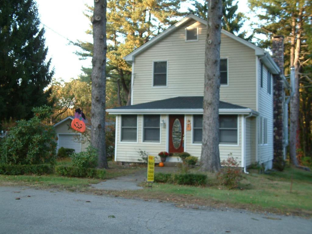 38 CEDAR ST