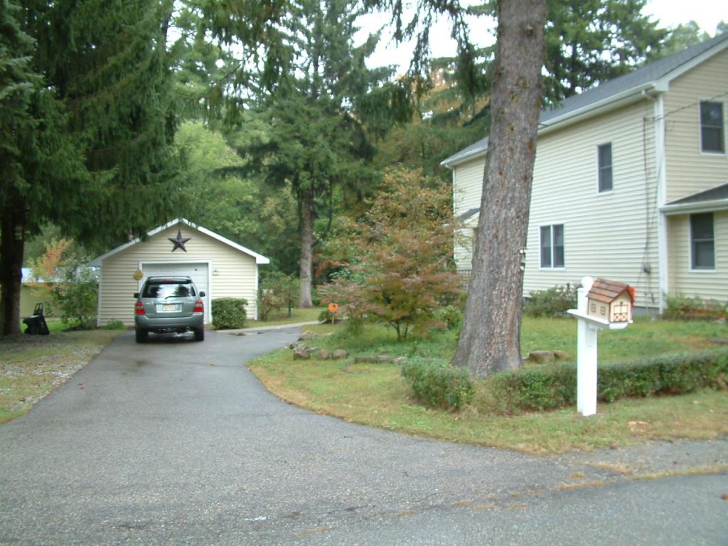 38 CEDAR ST