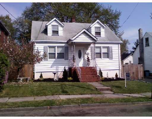34 RYAN ST