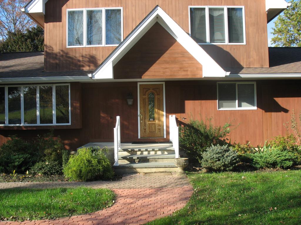 MLS #/Web ID: 2723032