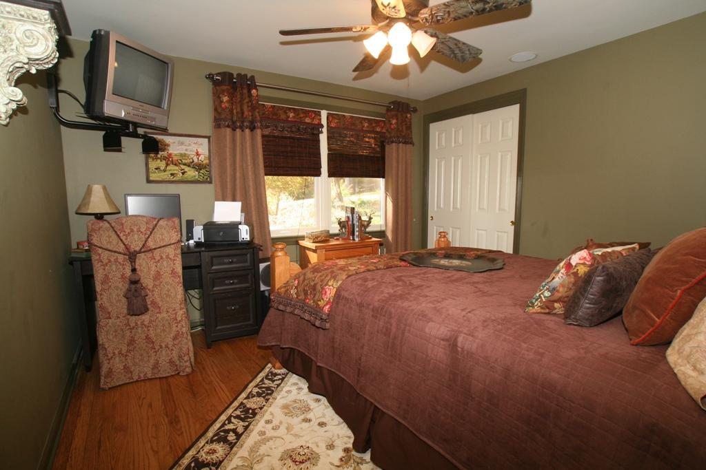 MLS #/Web ID: 2723532