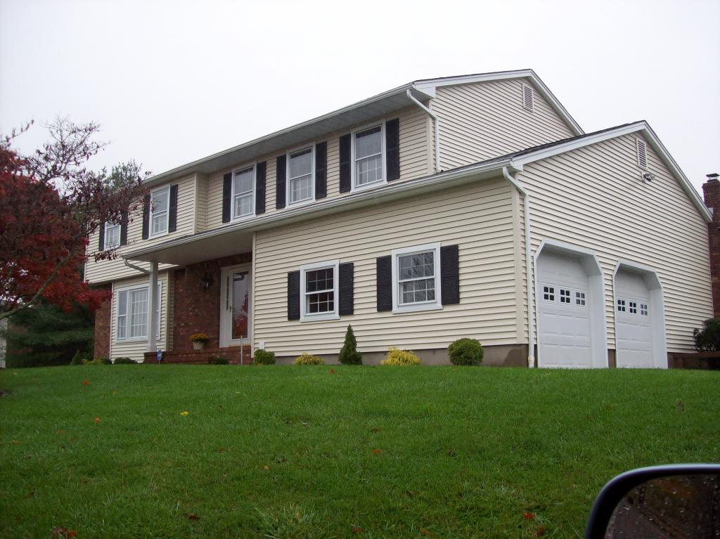 MLS #/Web ID: 2724532