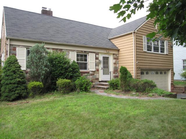 MLS #/Web ID: 2725232