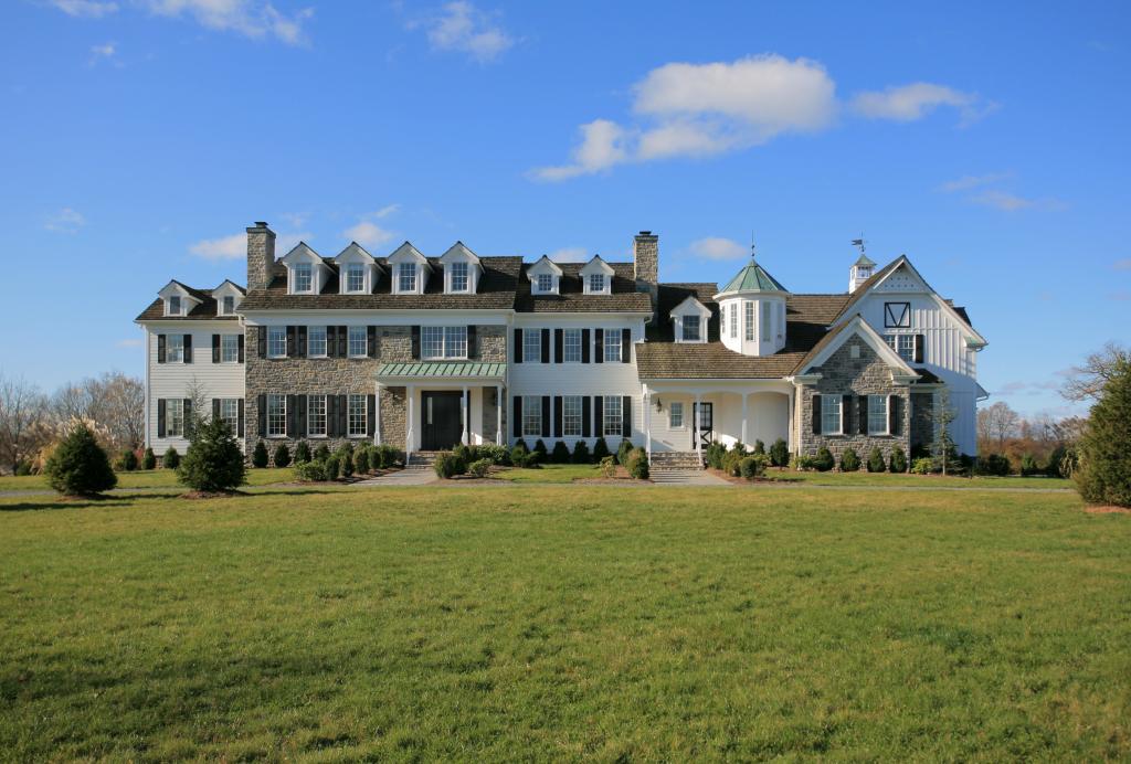 MLS #/Web ID: 2726332