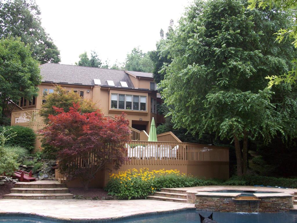 MLS #/Web ID: 2729332