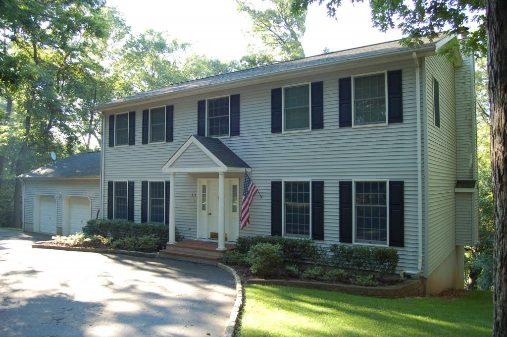 515 LONG HILL ROAD