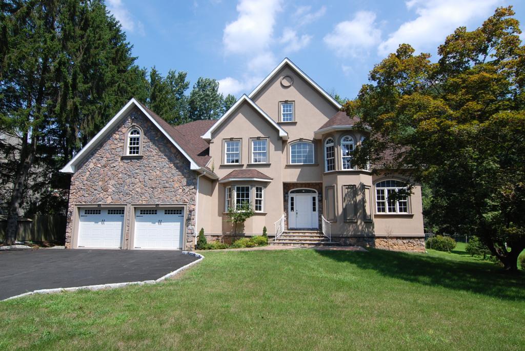 710 PLAINFIELD AVE
