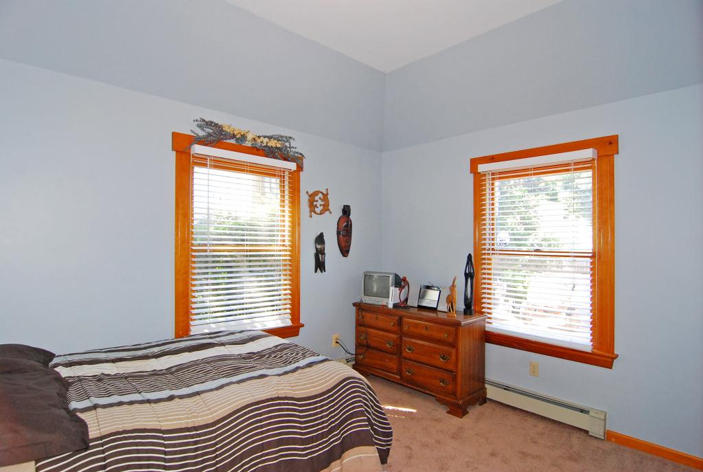 7 BRIGHTS POINT RD