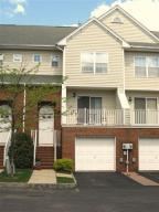 MLS #/Web ID: 2713233