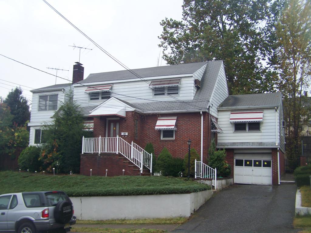 MLS #/Web ID: 2723333