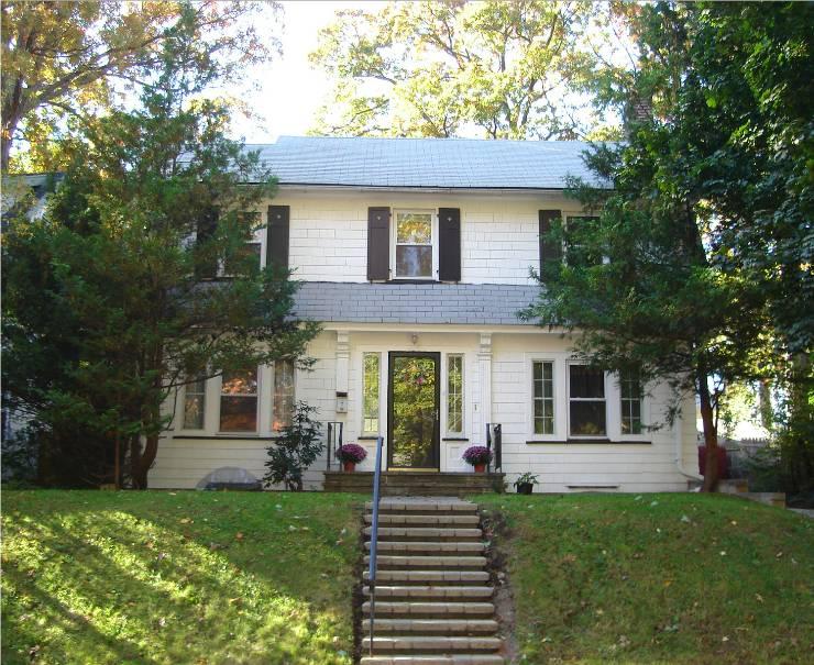 664 VARSITY RD