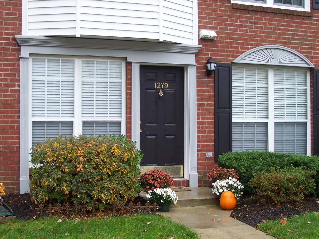 Single Family Home for Sale, ListingId:14234849, location: 1279 HIBUSCUS CT Mahwah 07430