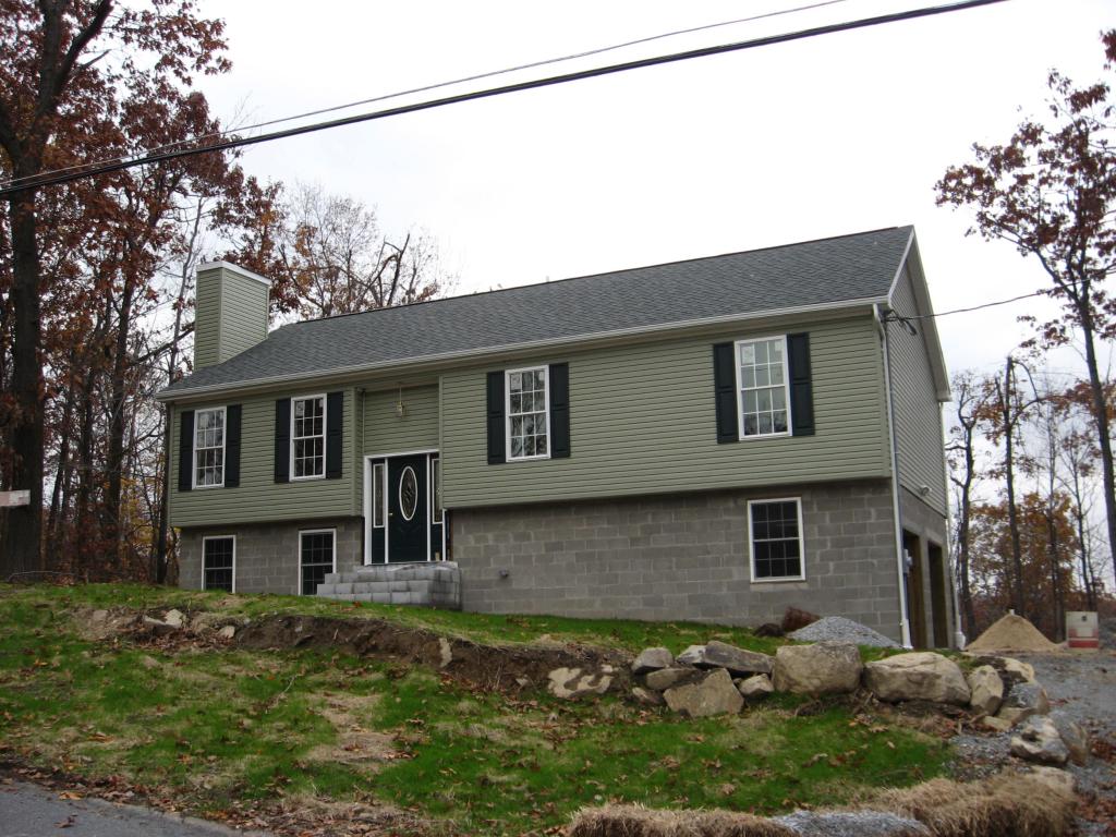 13 TANGLEWOOD DR