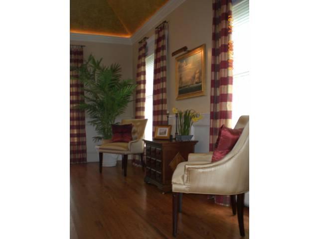 MLS #/Web ID: 2726333