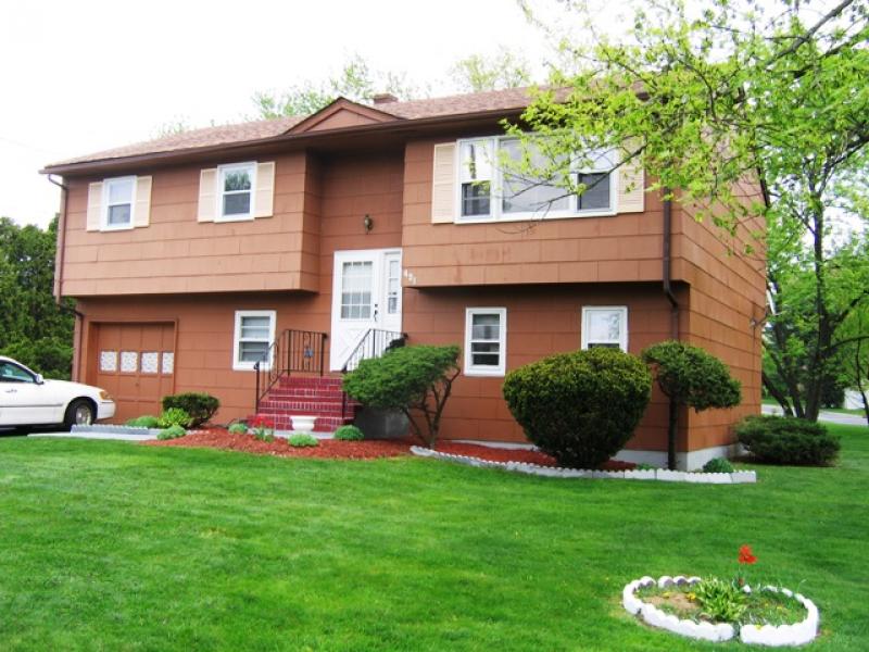 MLS #/Web ID: 2730533