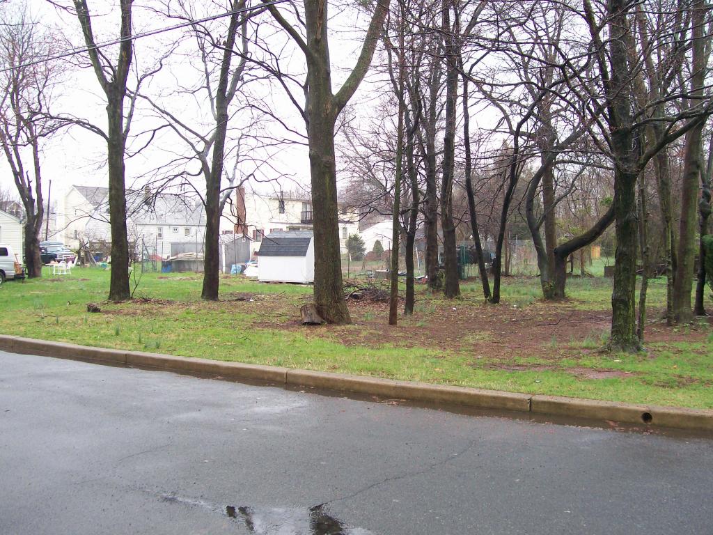 140 DELMONICO AVE