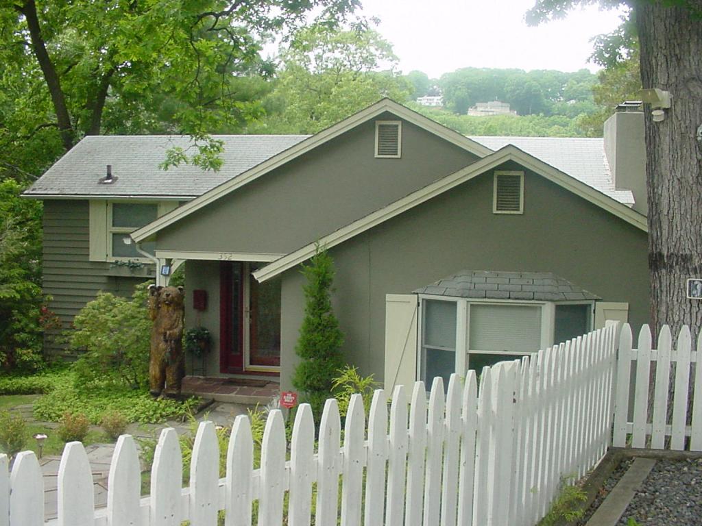 352 West Shore Trail