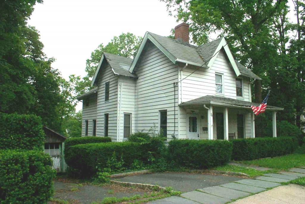 34 RIDGEDALE AVE