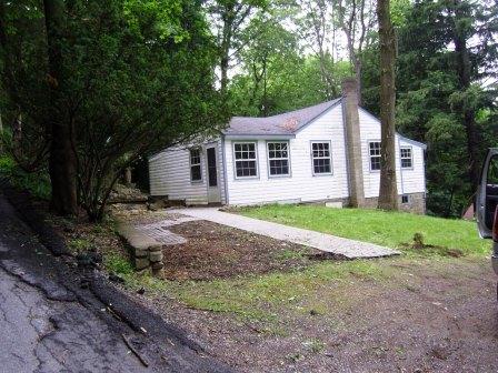 8 FENNER DR