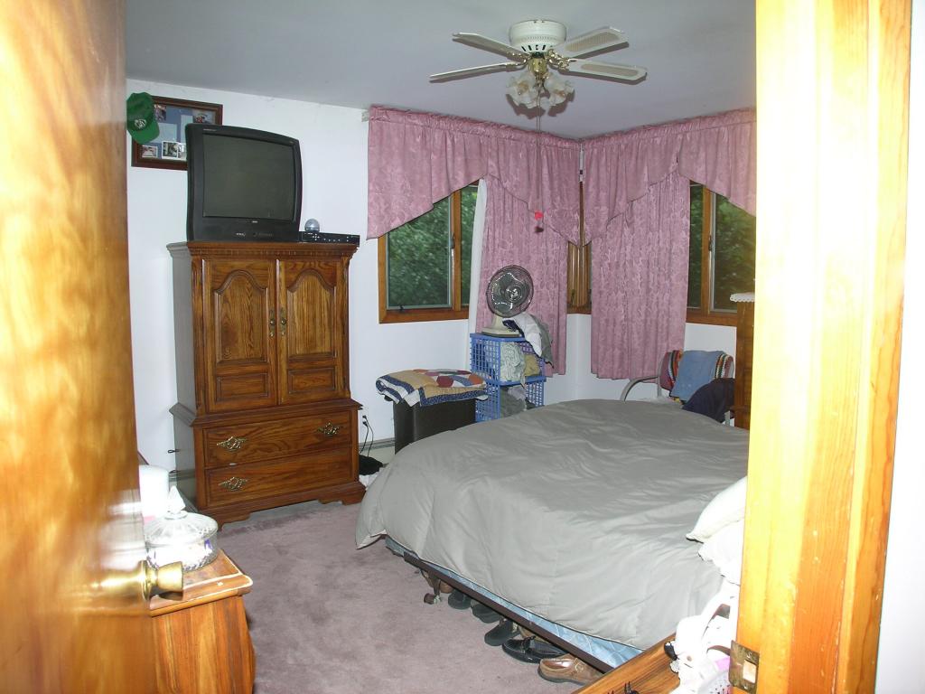 MLS #/Web ID: 2704034
