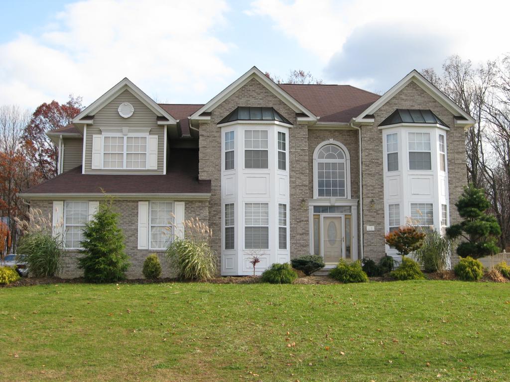 MLS #/Web ID: 2706734